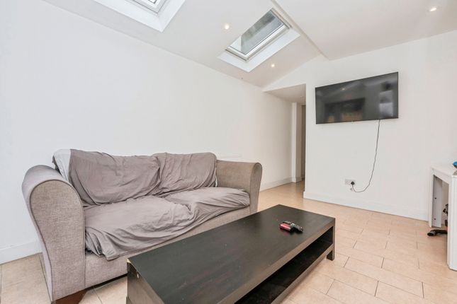 32, Broomfield Road, Kent photo 4