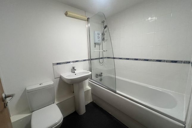 66, Nottingham photo 5