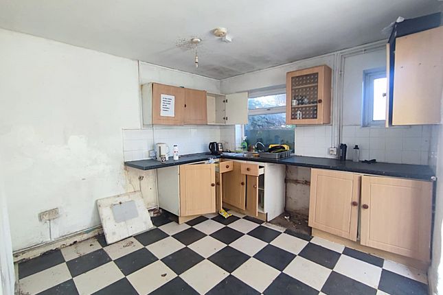 39, Dolphin Street, Newport photo 5