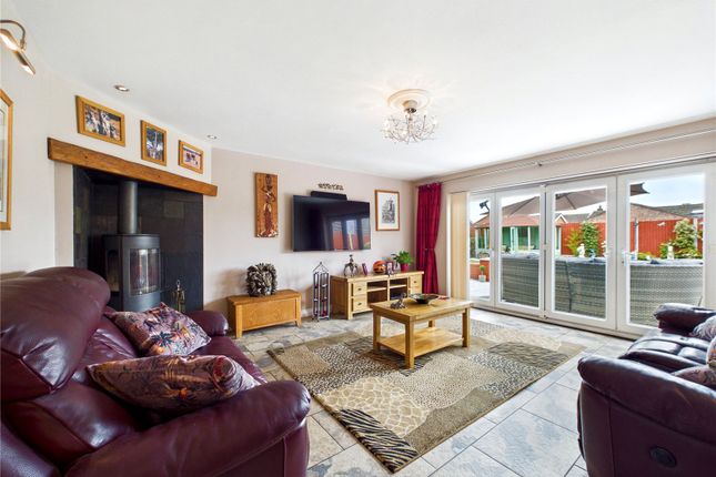 44, Highbury Way, Sudbury photo 3