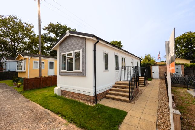1-bed caravan on 18, Church Farm Close, Dibden, £149,000