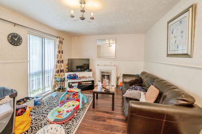 52, Orchards Way, Birmingham photo 4