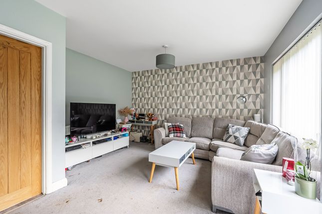 5 Elmstead Close, Sevenoaks photo 3
