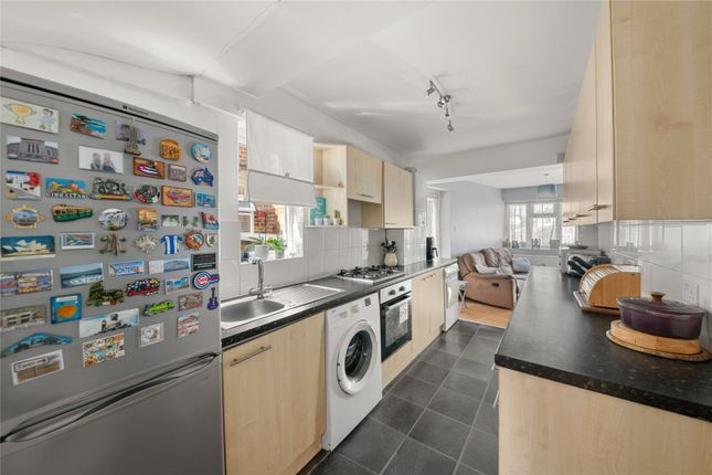 23, New Peachey Lane, Uxbridge photo 3