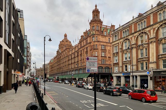 Town house to rent in Cheval Place, Knightsbridge