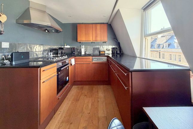 27 (Top Floor Flat), Brock Street, Bath photo 2