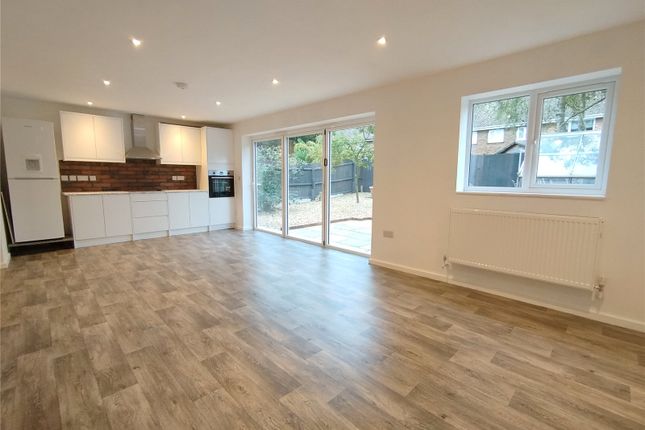 6, St. Albans Drive, Peterborough photo 4