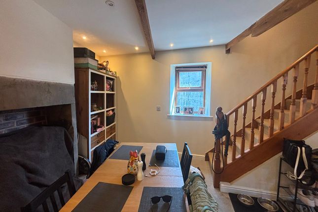 11, Woodhead Road, HOLMFIRTH photo 4