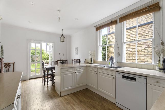 46, Larkhall Rise, London photo 4