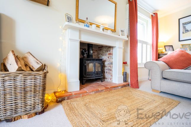 15, Heron Rise, Wymondham photo 3