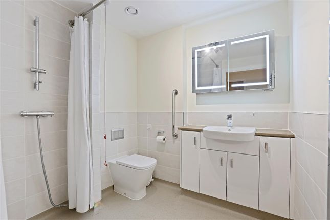 Flat for sale in Harvard Place, Stratford-Upon-Avon