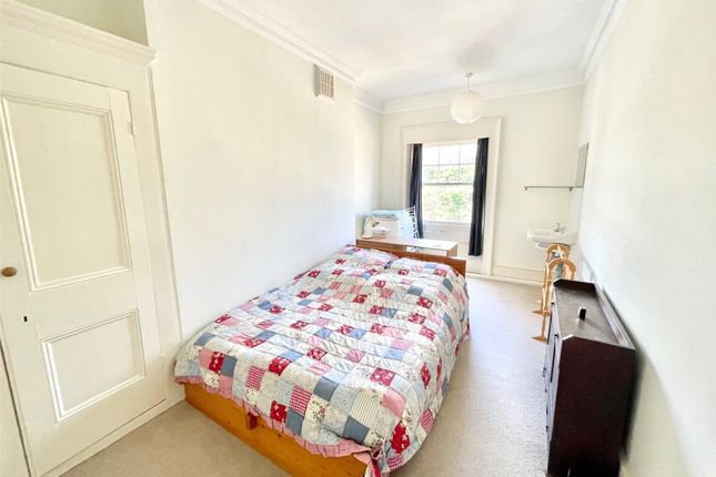 Flat for sale in Chatsworth Gardens, Eastbourne, East Sussex
