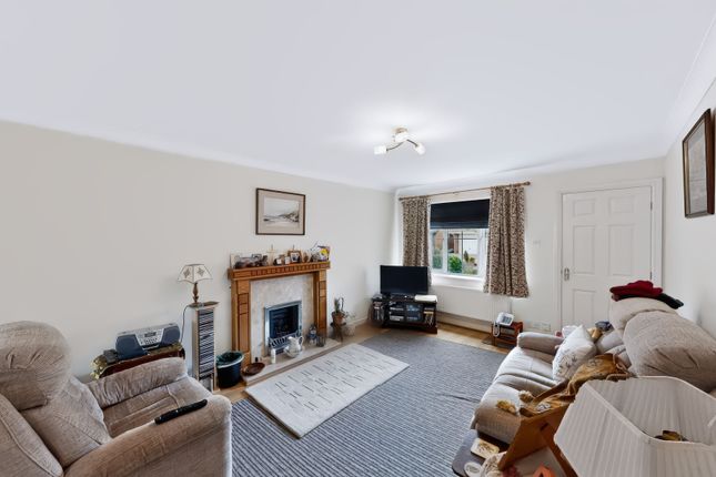 6 Farleigh Close, Bolton photo 3