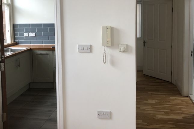 248B, Streatham High Road, London photo 4