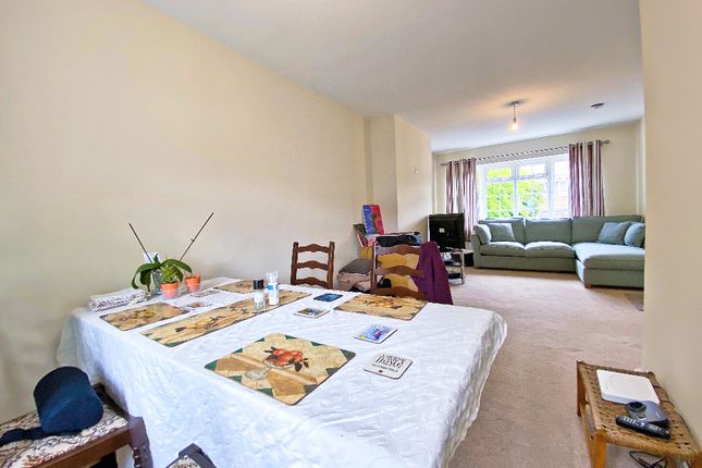12 Polden Close, 12, Polden Close, Farnborough photo 4
