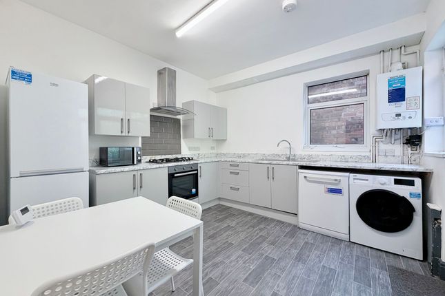 9 Bute Avenue, Nottingham photo 3