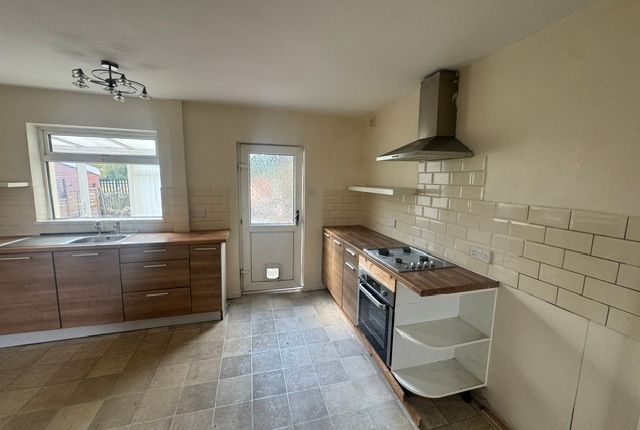 70, Daleside Road Pudsey Leeds photo 4