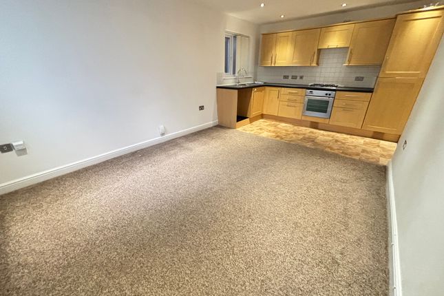 Flat 4, 131, Addison Road, RUGBY photo 4