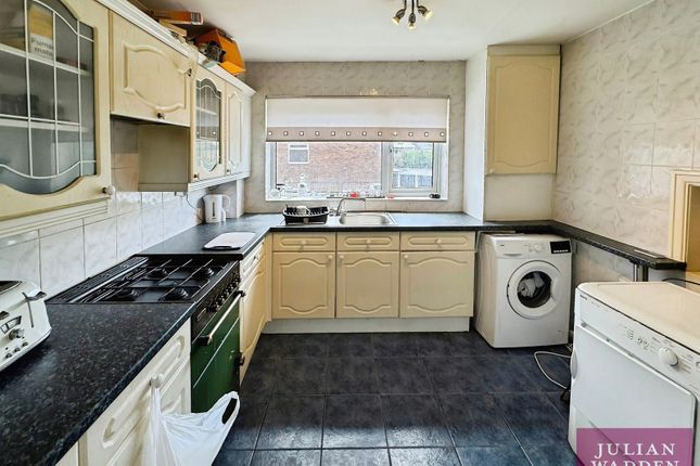 Flat 2,, Florence Park Court, Didsbury photo 4