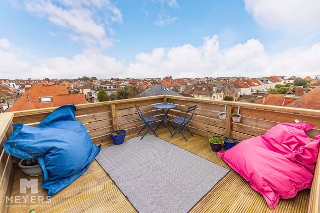 Flat for sale in Grand Avenue, Bournemouth