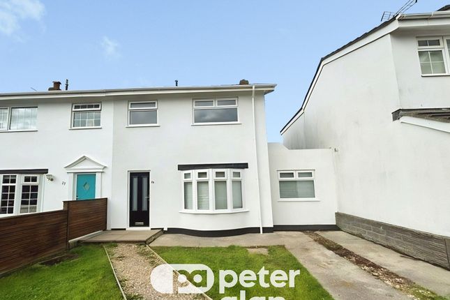 3-bed house on PORTHCAWL, £1,500/mo
