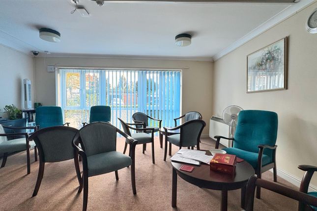 Flat for sale in Merton Court, Castleview Gardens