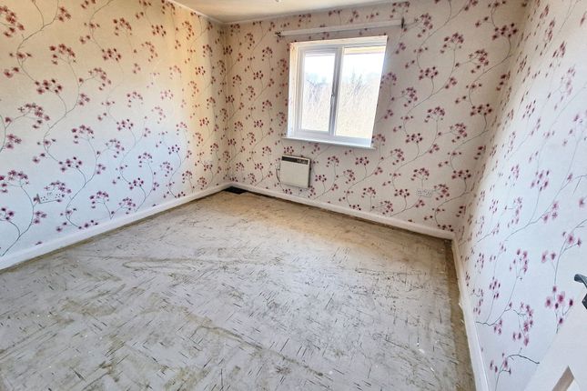 Flat 18, Pevensey Court, Maidstone photo 4