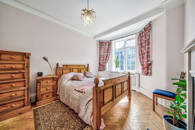 24, Muswell Hill Road, London photo 4
