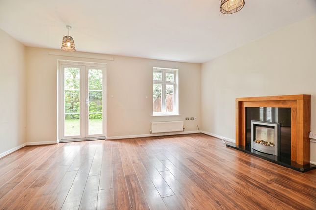 76, Barberry, Middlesbrough photo 3