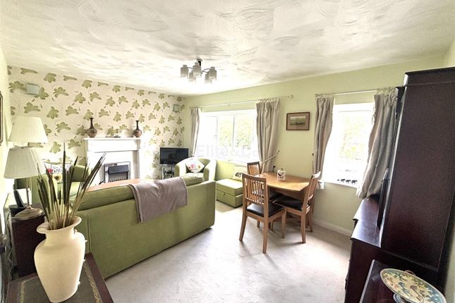 29 Montague Lodge, 95, Rectory Road, Beckenham photo 4