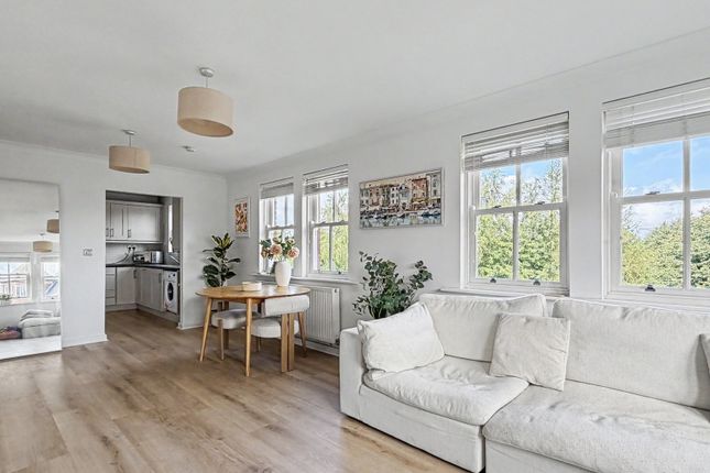10, Jodrell Drive, Warrington photo 4