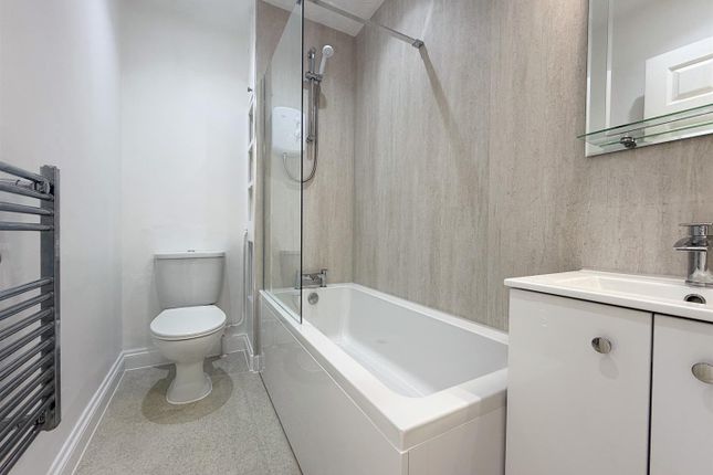Flat 5, The Limes, 3 Priory Street, Cheltenham photo 4
