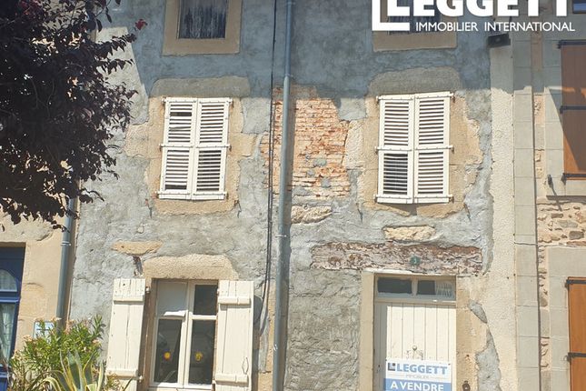 Villa for sale in Chaillac-Sur-Vienne, Haute-Vienne, Nouvelle-Aquitaine