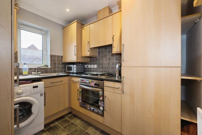 6, Cresbee Court, Toynbee Road, Eastleigh photo 4