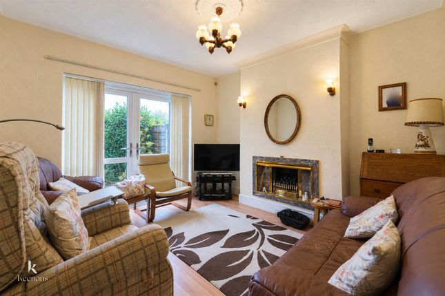 12, Vestris Drive, Salford photo 4