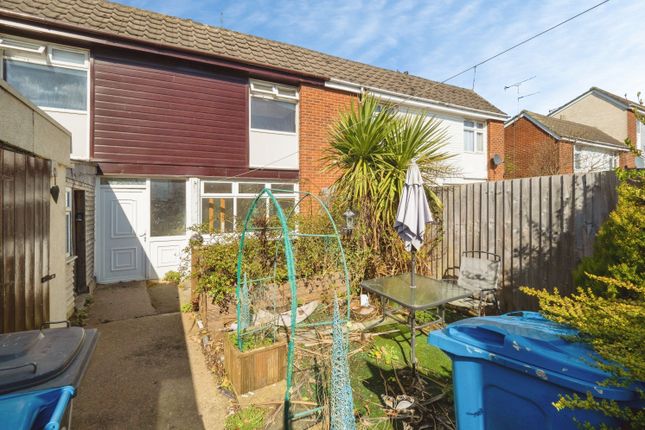 2-bed house on 54, Cleeve Drive, Hull, £80,000