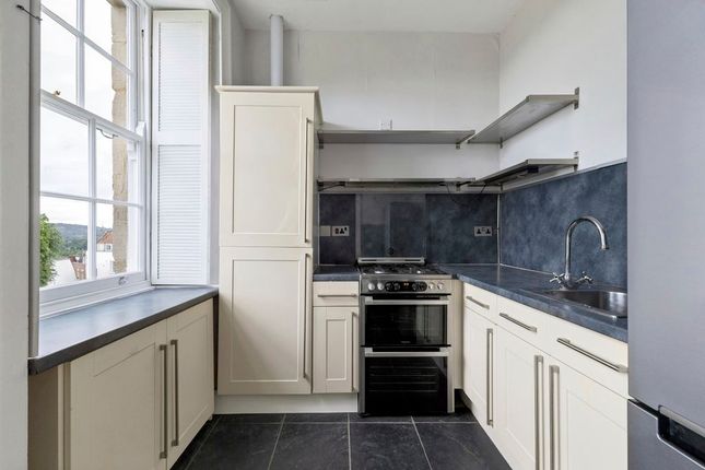 Second Floor Flat, 4, Cornwallis Crescent, Bristol photo 4