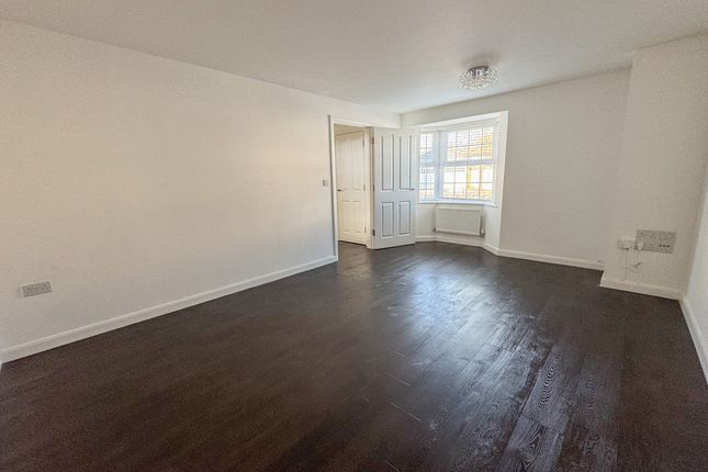 7, Christmas Tree Crescent, Hockley photo 5