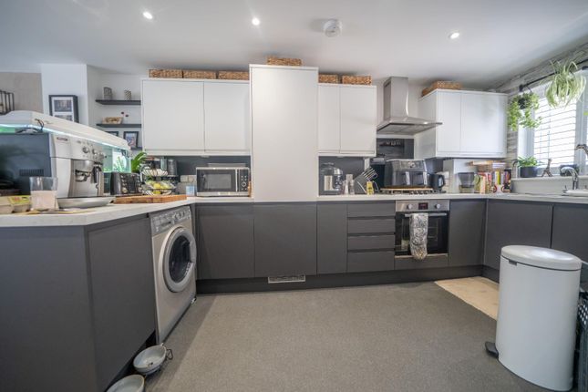 6,, Daylesford, Littlemoor Road, Weymouth photo 4