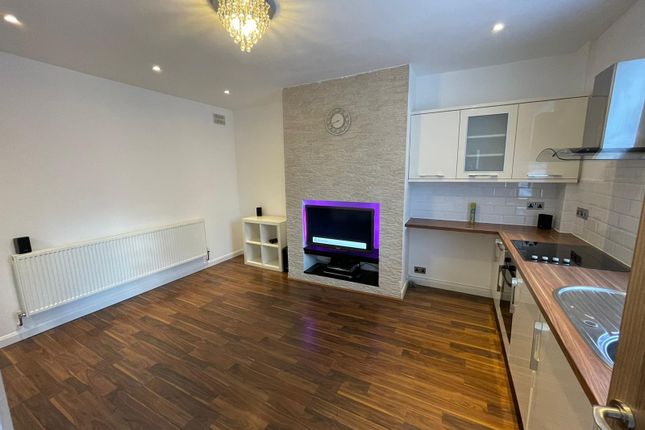 3, BATLEY photo 3