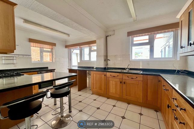 Hemingford Drive, Luton photo 2