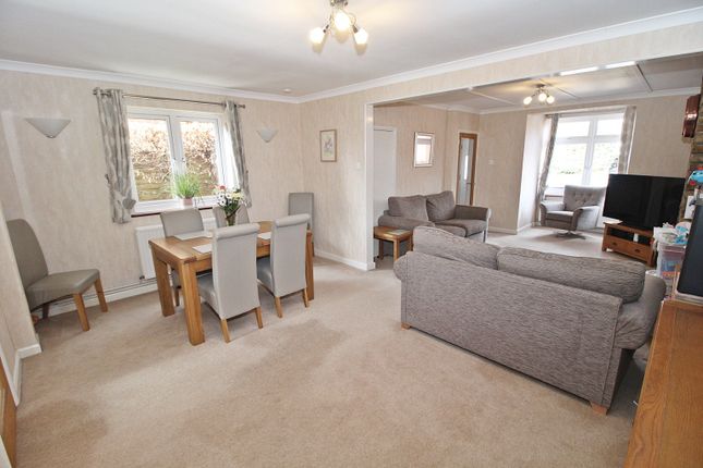 36 High Street, Pulloxhill, Bedfordshire photo 3