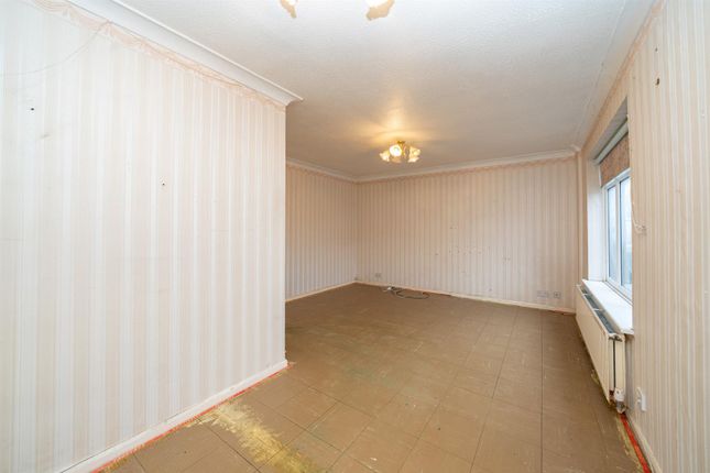 84, Wyngates, Leighton Buzzard photo 2