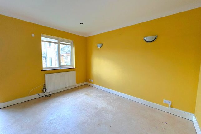 15, Ridgeway Close, Bideford photo 2
