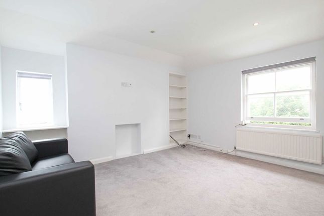 Clarendon Road, London photo 2