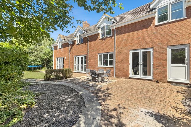 31, Laxton Avenue, Hardwick photo 2