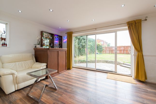 19, Mallory Close, Ramsgate photo 4