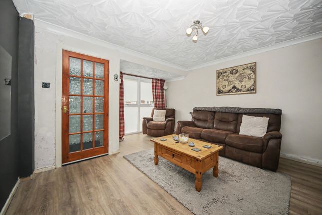 18, Ashwood Avenue, Wigan photo 3