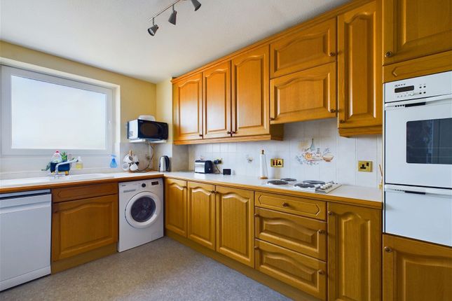 Flat for sale in Milford Court, Brighton Road, Lancing