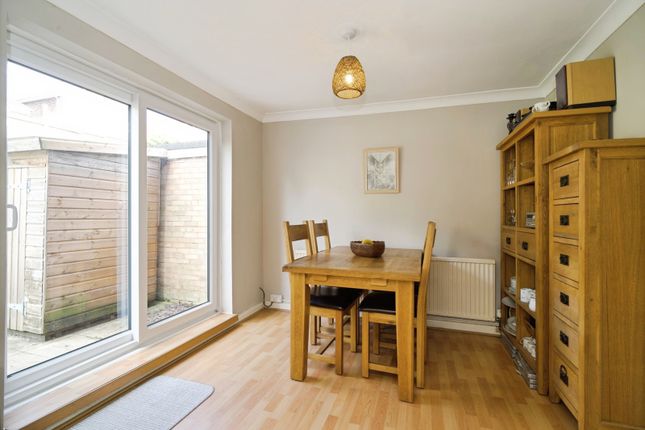 46, Woodstock Road, South Yorkshire photo 4